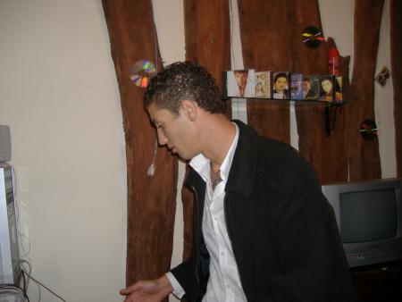 dj--houssam@hotmail.com